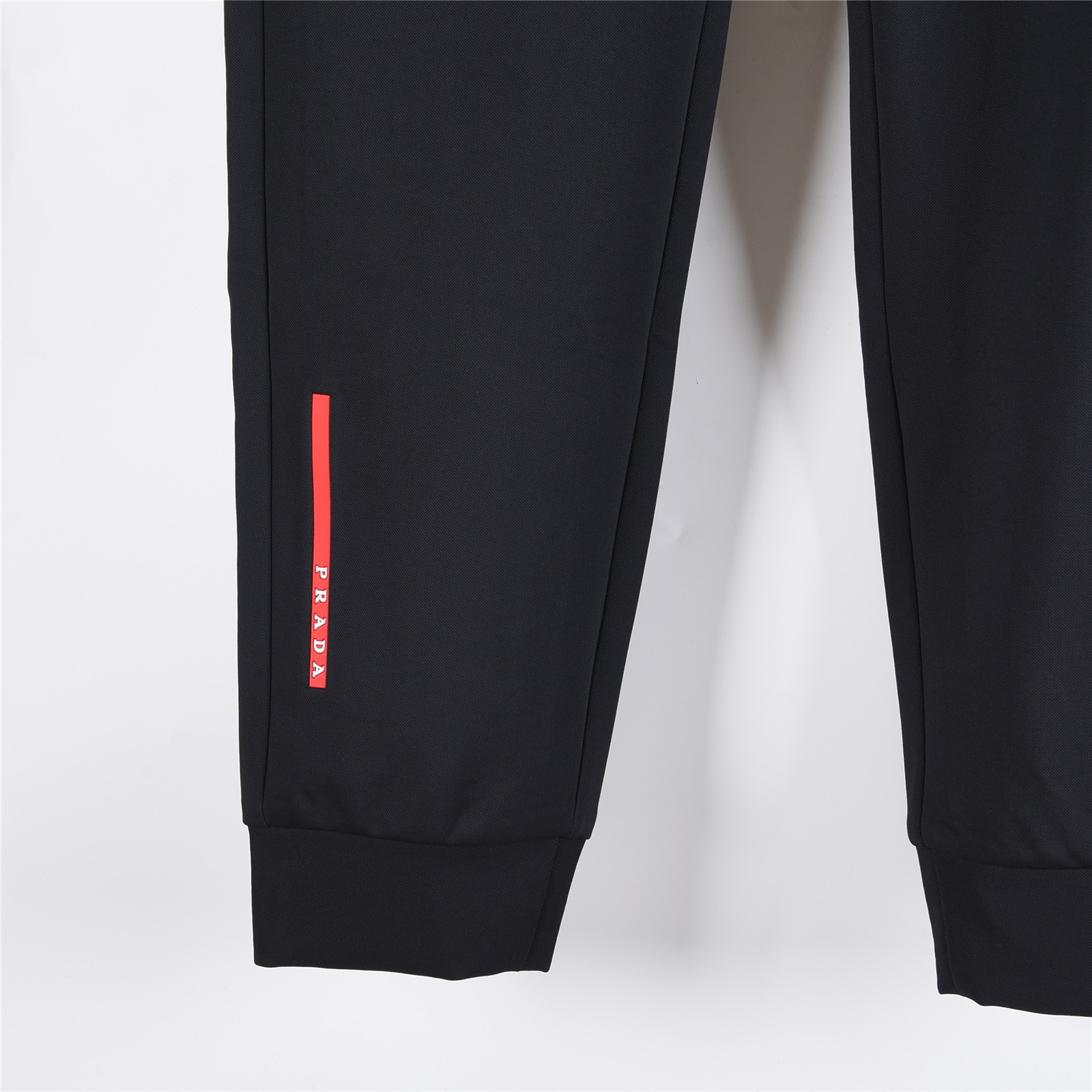 Prada/普拉达 2025ss 三角标红胶条长裤 2025最新款休闲经典时尚长裤