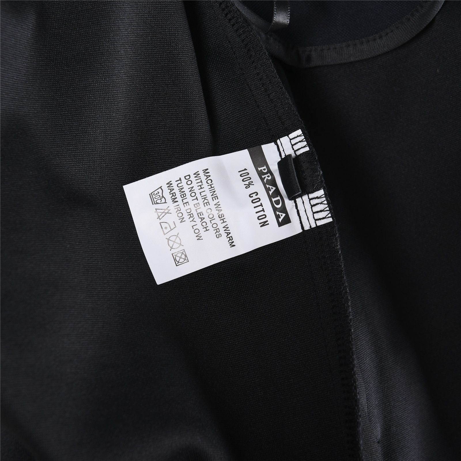 Prada/普拉达 2025ss 三角标红胶条长裤 2025最新款休闲经典时尚长裤