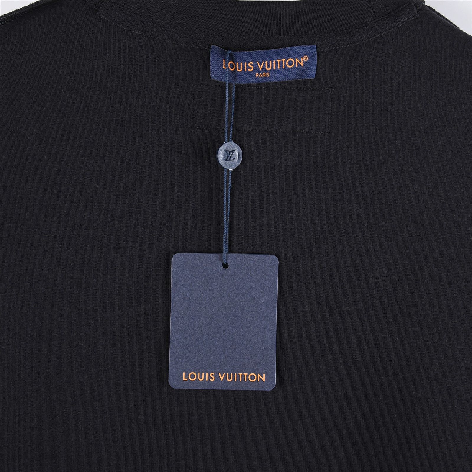 Louis Vuitton/路易威登 25ss 斑点logo圆领太空棉卫衣-High Quatity Cheap Brand wholesale wholesaler seller Clothes Bags handbags Sneakers Top Fashion Clothing Shoes from China Factory Chinese suppliers best Quality Beautiful Price Louis Vuitton/路易威登 25ss 斑点logo圆领太空棉卫衣