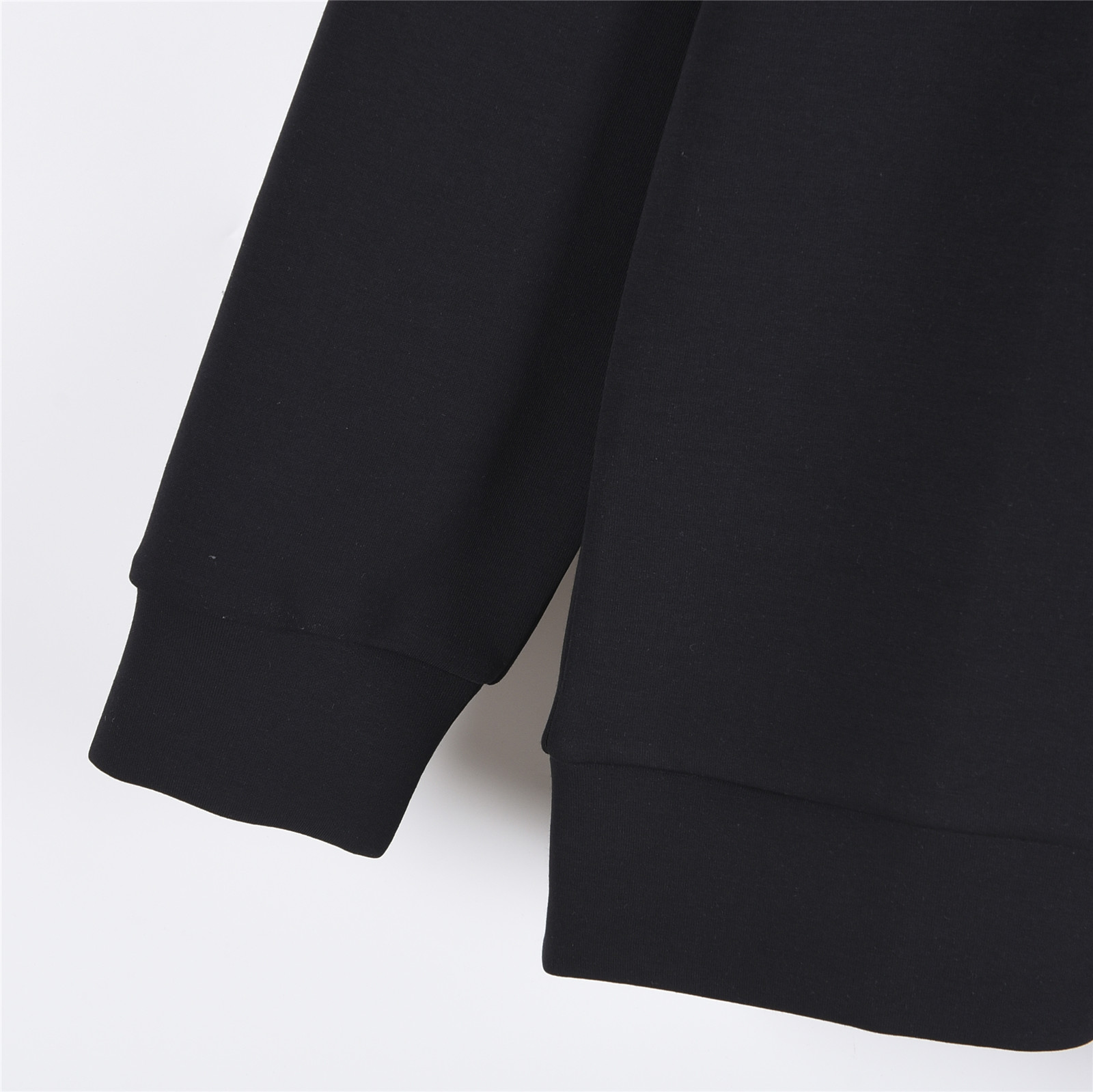 Moncler/蒙口 25ss 三色饰边袖条纹胸前刺绣logo圆领卫衣