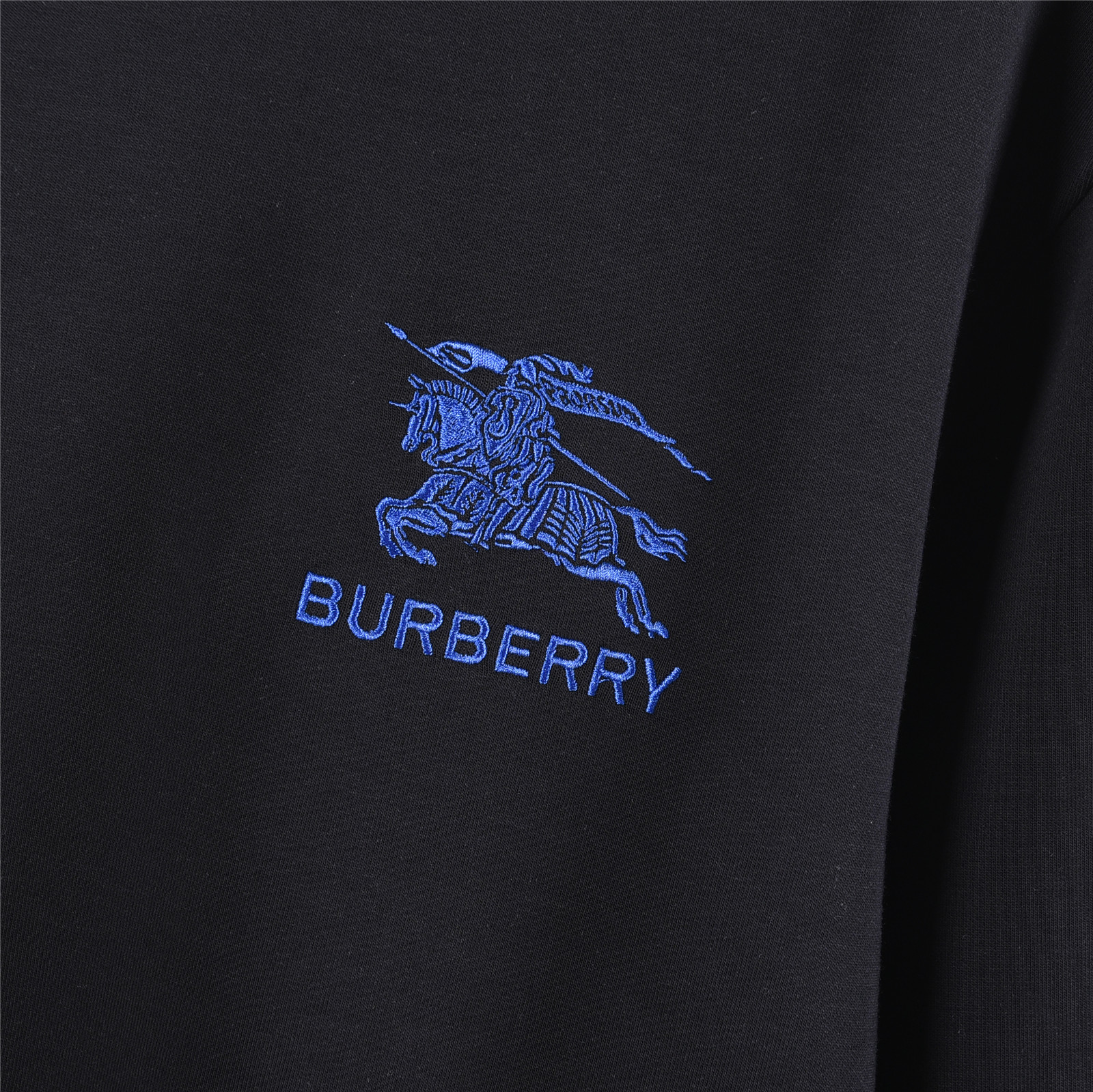 Burberry/巴宝莉 战马刺绣圆领卫衣 Burberry/巴宝莉 战马刺绣圆领卫衣