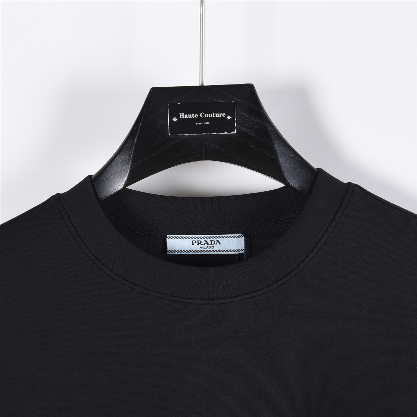Prada/普拉达 胸口三角标三角标圆领卫衣 Prada/普拉达