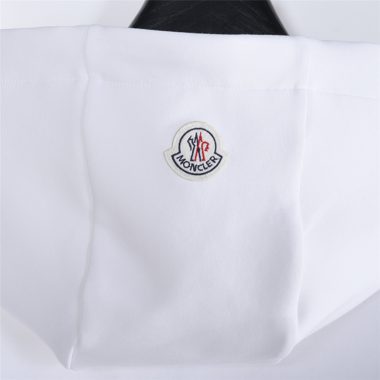 Moncler/蒙口 25ss 胸口刺绣大loqo连帽卫衣 Moncler/蒙口 2025秋冬全新系列单品上线