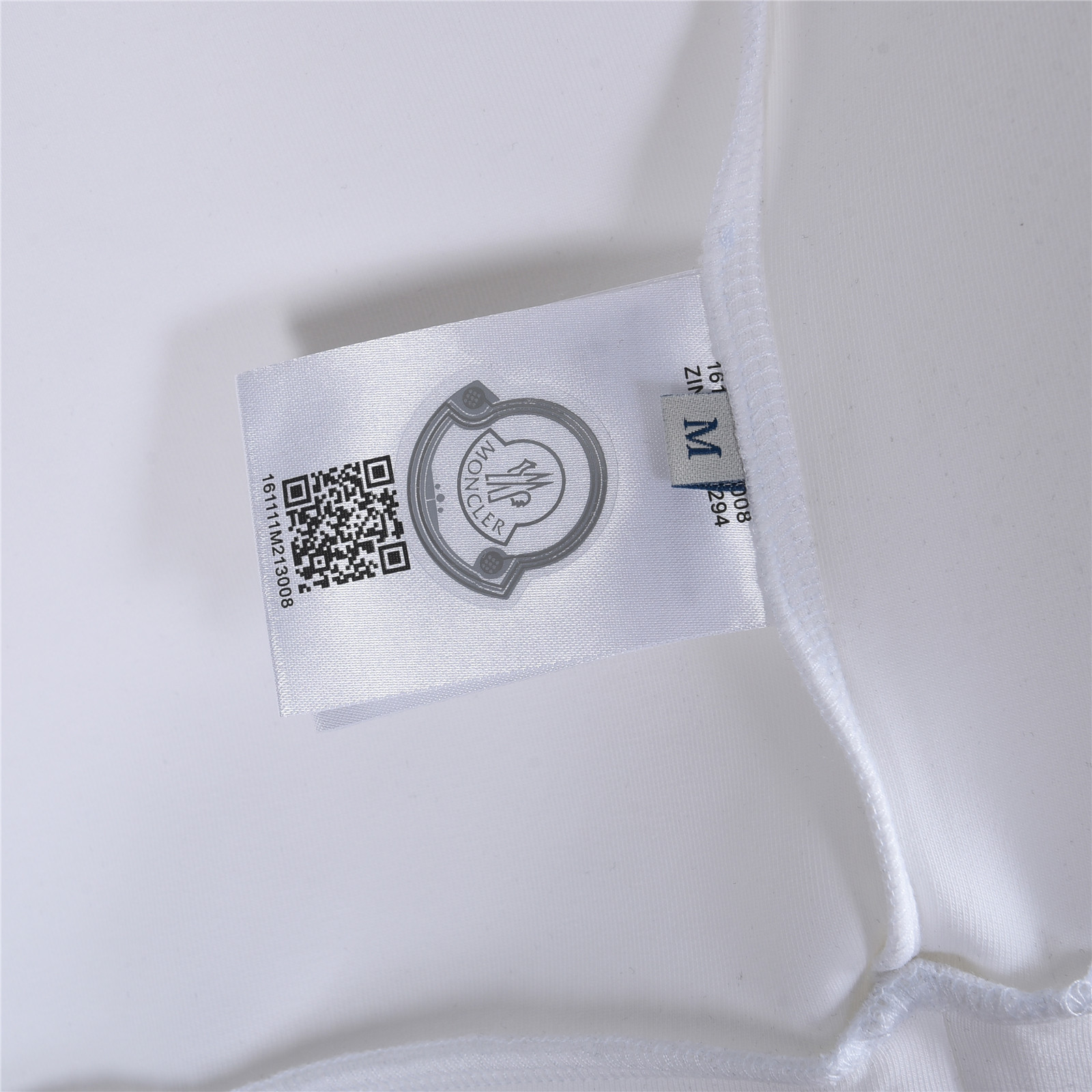 Moncler/蒙口 25ss 胸口刺绣大loqo连帽卫衣 Moncler/蒙口 2025秋冬全新系列单品上线