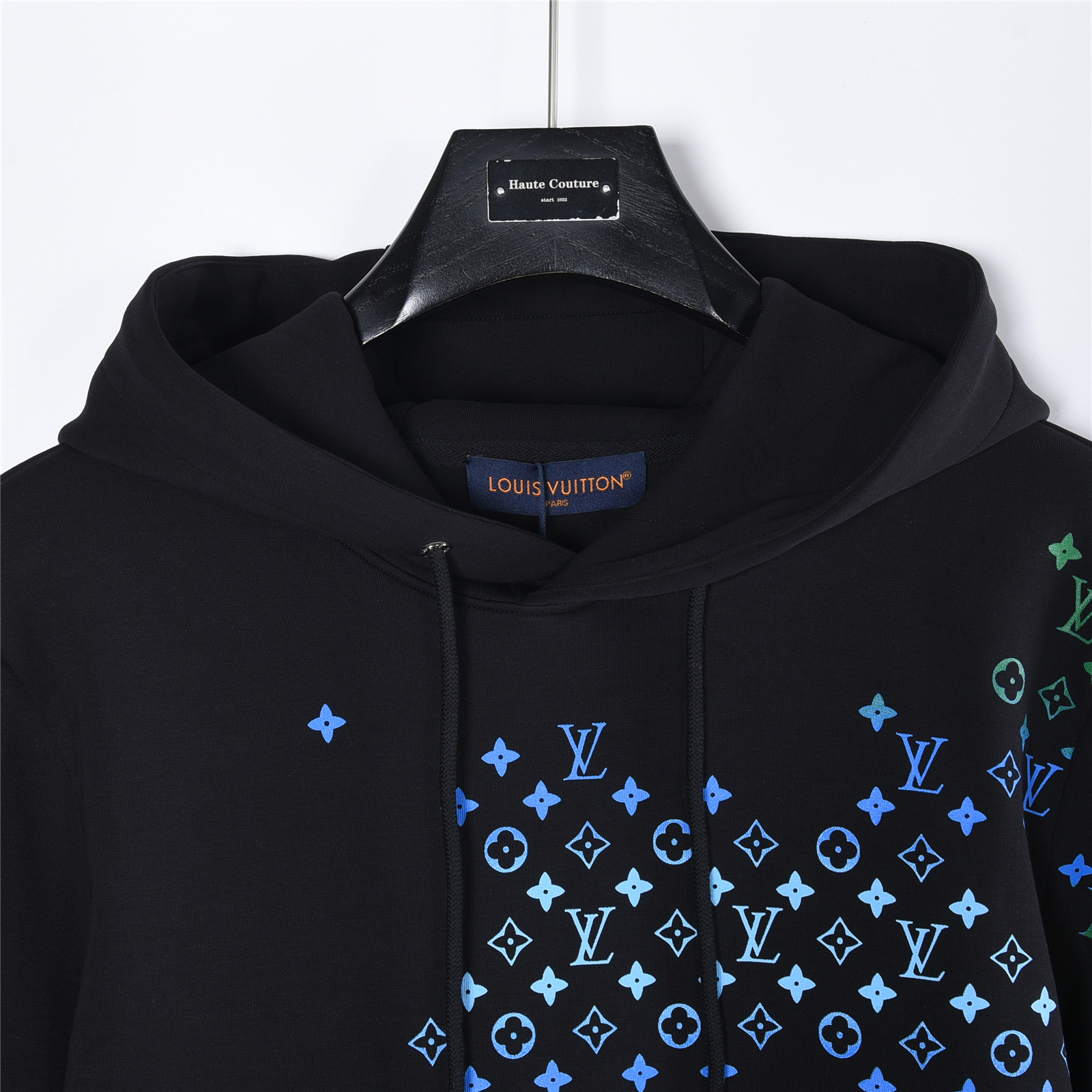 Louis Vuitton/路易威登 25ss胸前渐变印花连帽卫衣白色 黑色
