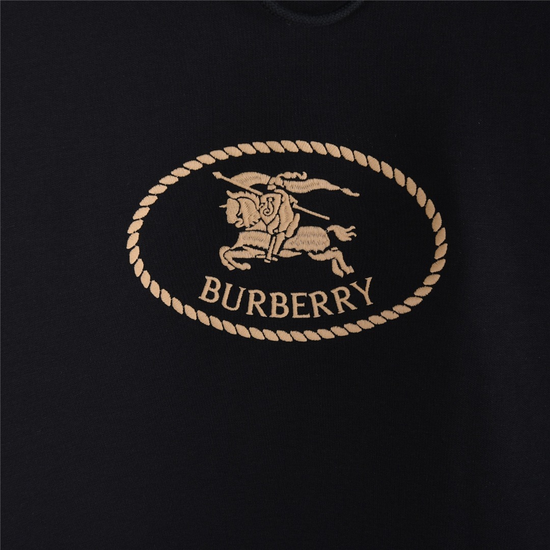 Burberry/巴宝莉 胸口圆圈刺绣战马手臂格纹贴布连帽卫衣白色 黑色