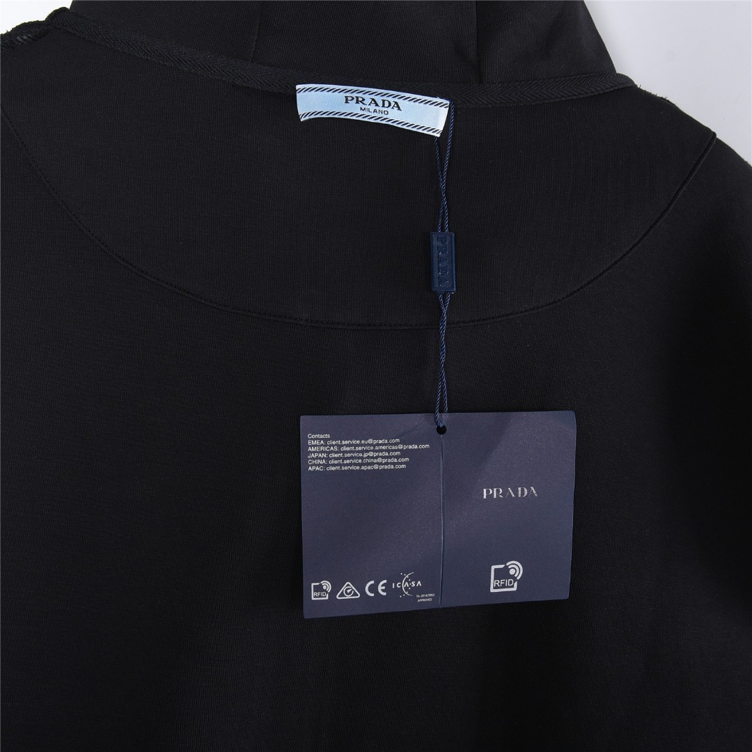 Prada/普拉达 胸口拉链口袋三角标拉链连帽外套