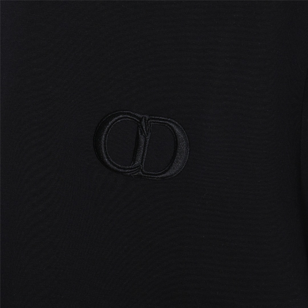 DIOR/迪奥25SS经典CD字母刺绣短袖 DIOR/迪奥2025秋冬太空棉字母刺绣logo时尚百搭打底圆领短袖衫