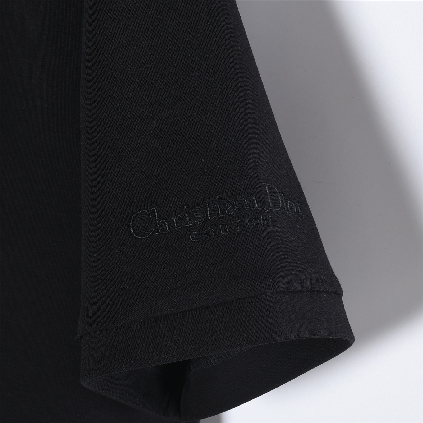 DIOR/迪奥25SS经典CD字母刺绣短袖 DIOR/迪奥2025秋冬太空棉字母刺绣logo时尚百搭打底圆领短袖衫