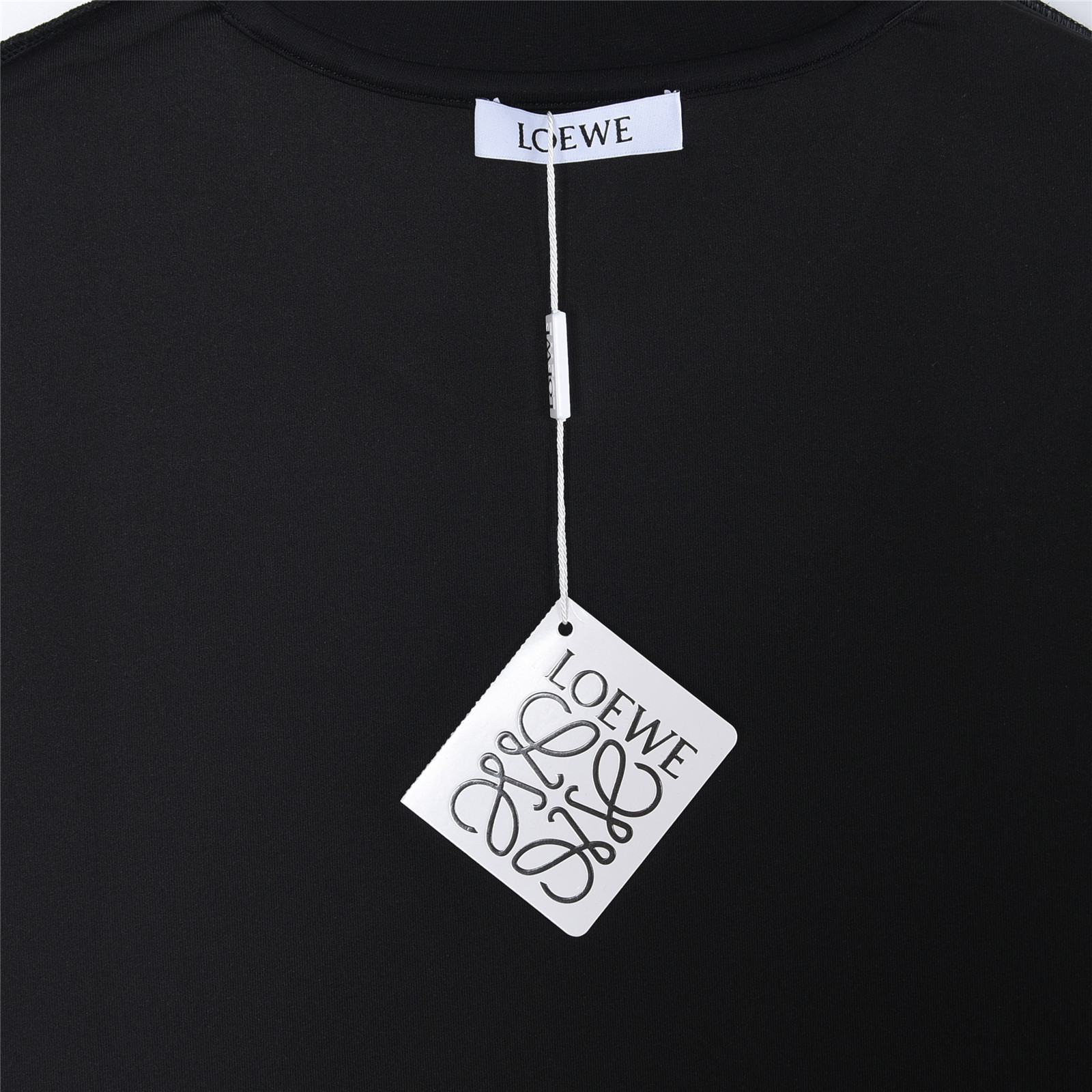 Loewe/罗意威25Ss经典刺绣logo袖子字母刺绣短袖 黑色 白色