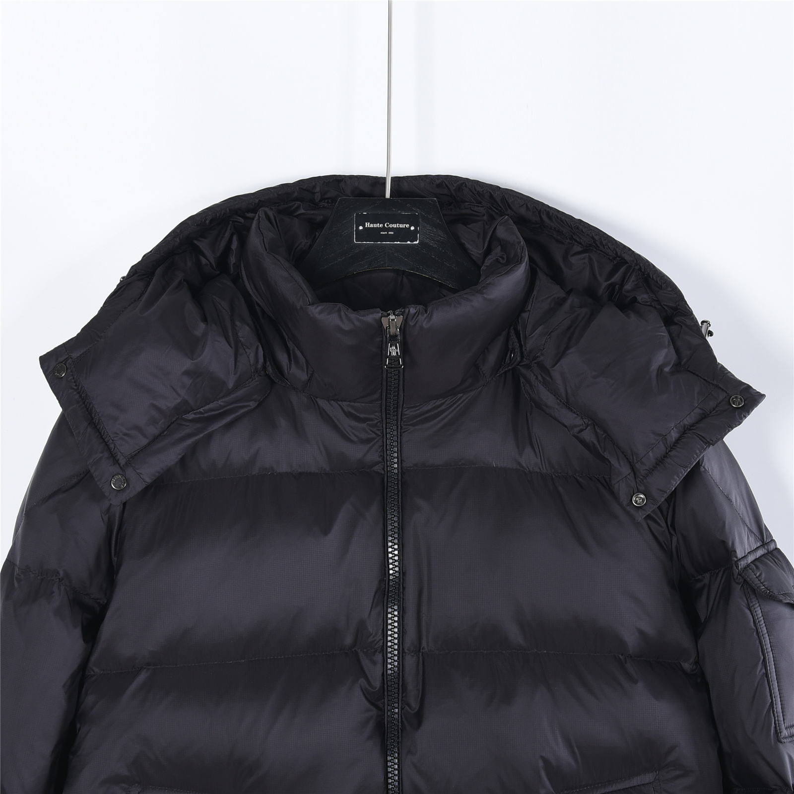 MONCLER/蒙口 新款玛雅连帽羽绒服 黑色 灰色