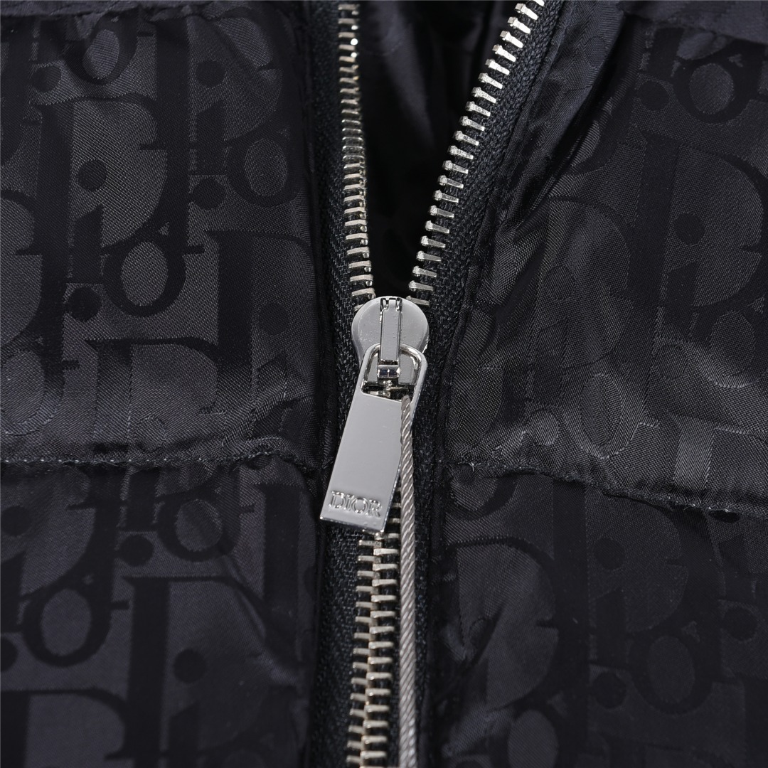 DIOR/迪奥暗纹老花立领羽绒服 黑色 金灰 藏青