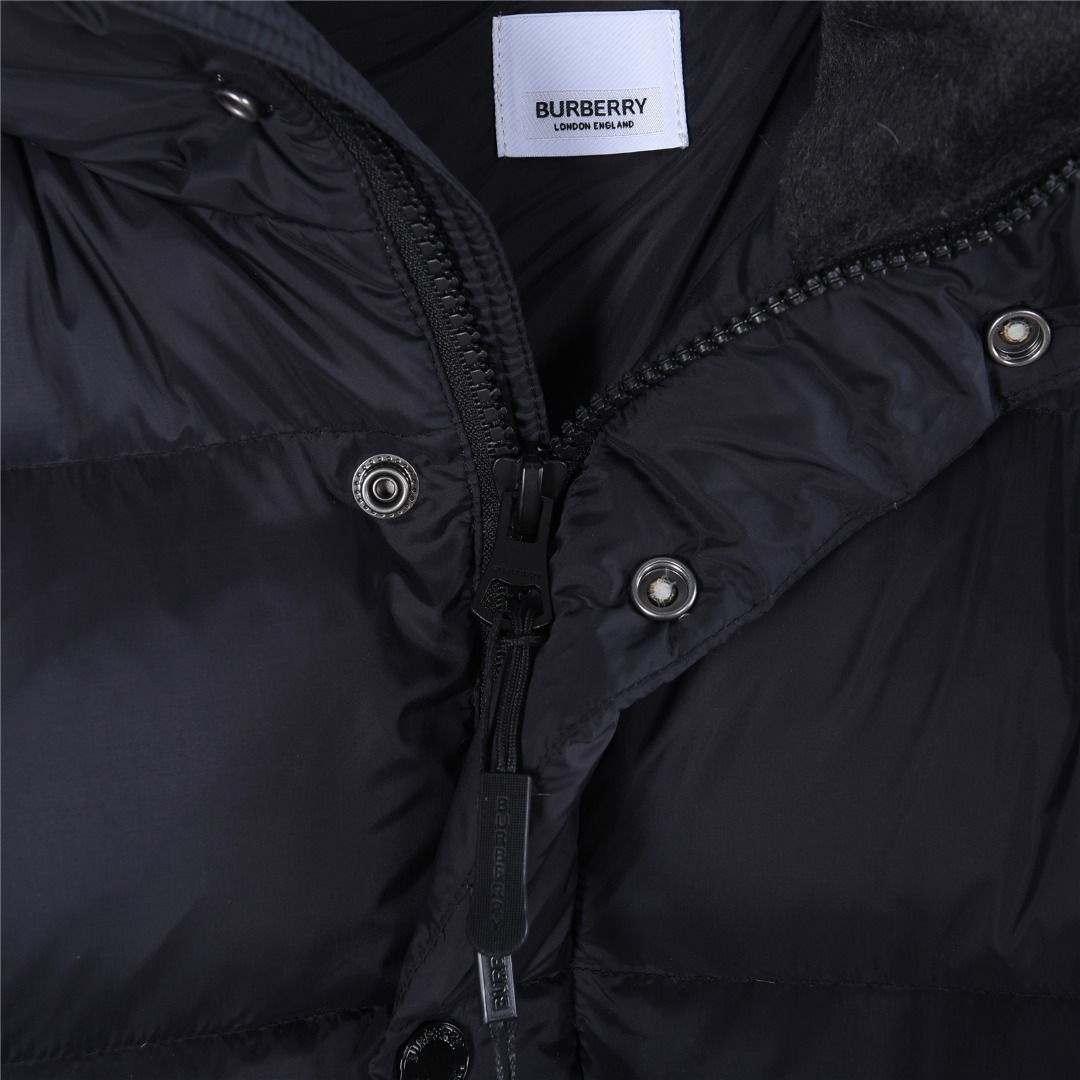 Burberry/巴宝莉手臂拆卸连帽羽绒服