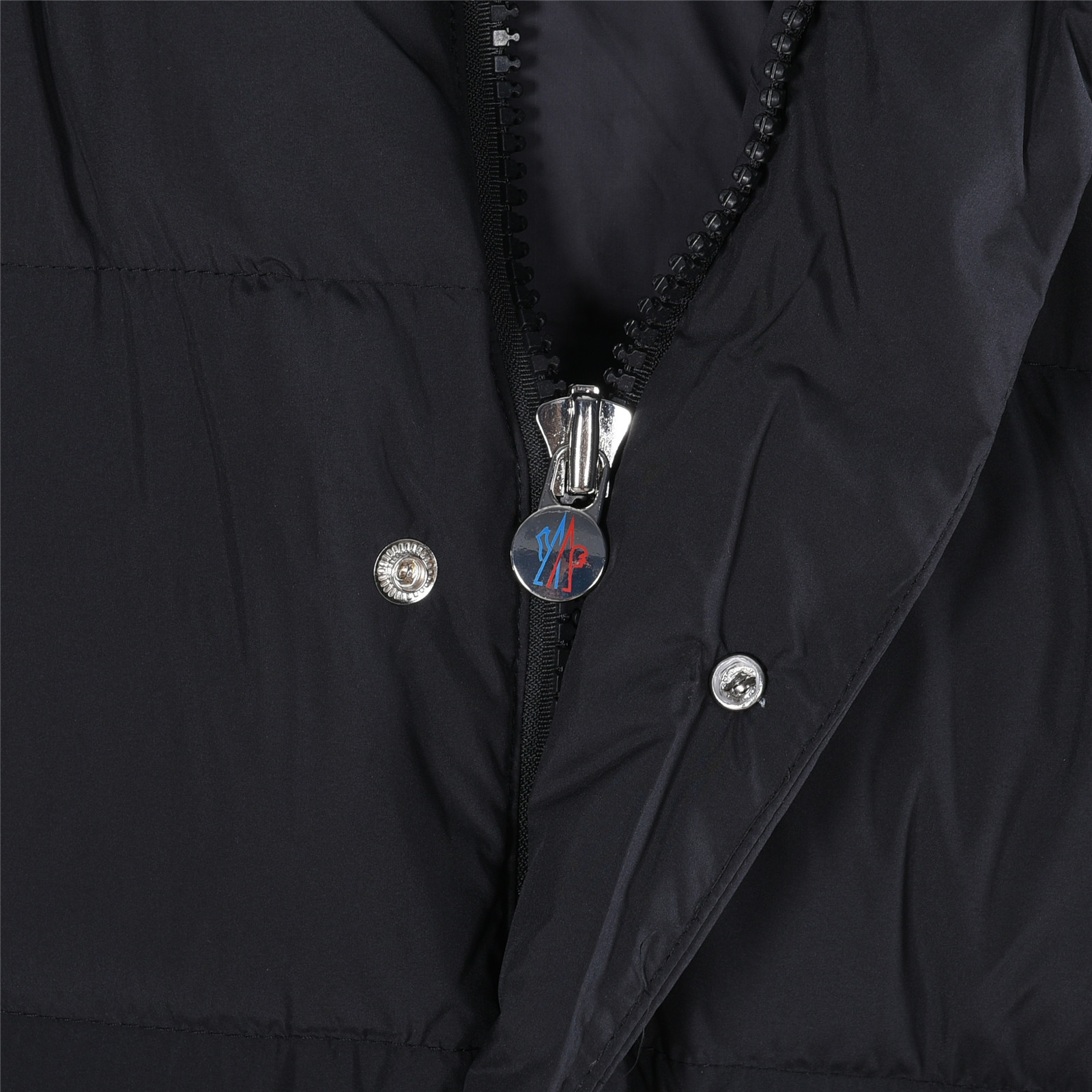 MONCLER/蒙口 玛雅在MAYA陈奕迅长款羽绒服