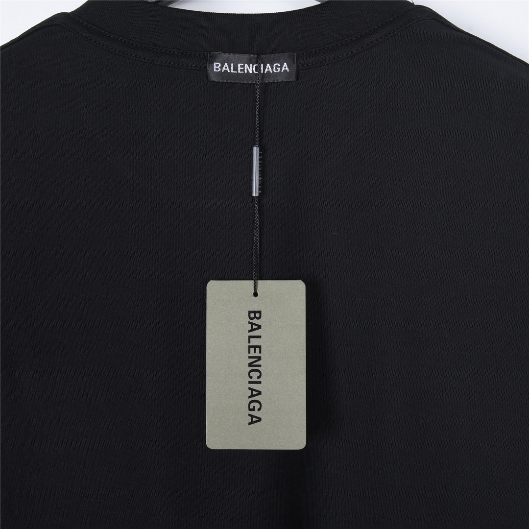 BALENCIAGA巴黎世家BLCG撞色线条爱心短袖T恤-Chinese UA Cheap High Quatity Brand Clothes Bags handbags Sneakers wholesale wholesaler seller from China Factory suppliers Fashion Clothing Shoes best Quality Beautiful Price BALENCIAGA巴黎世家BLCG撞色线条爱心短袖T恤