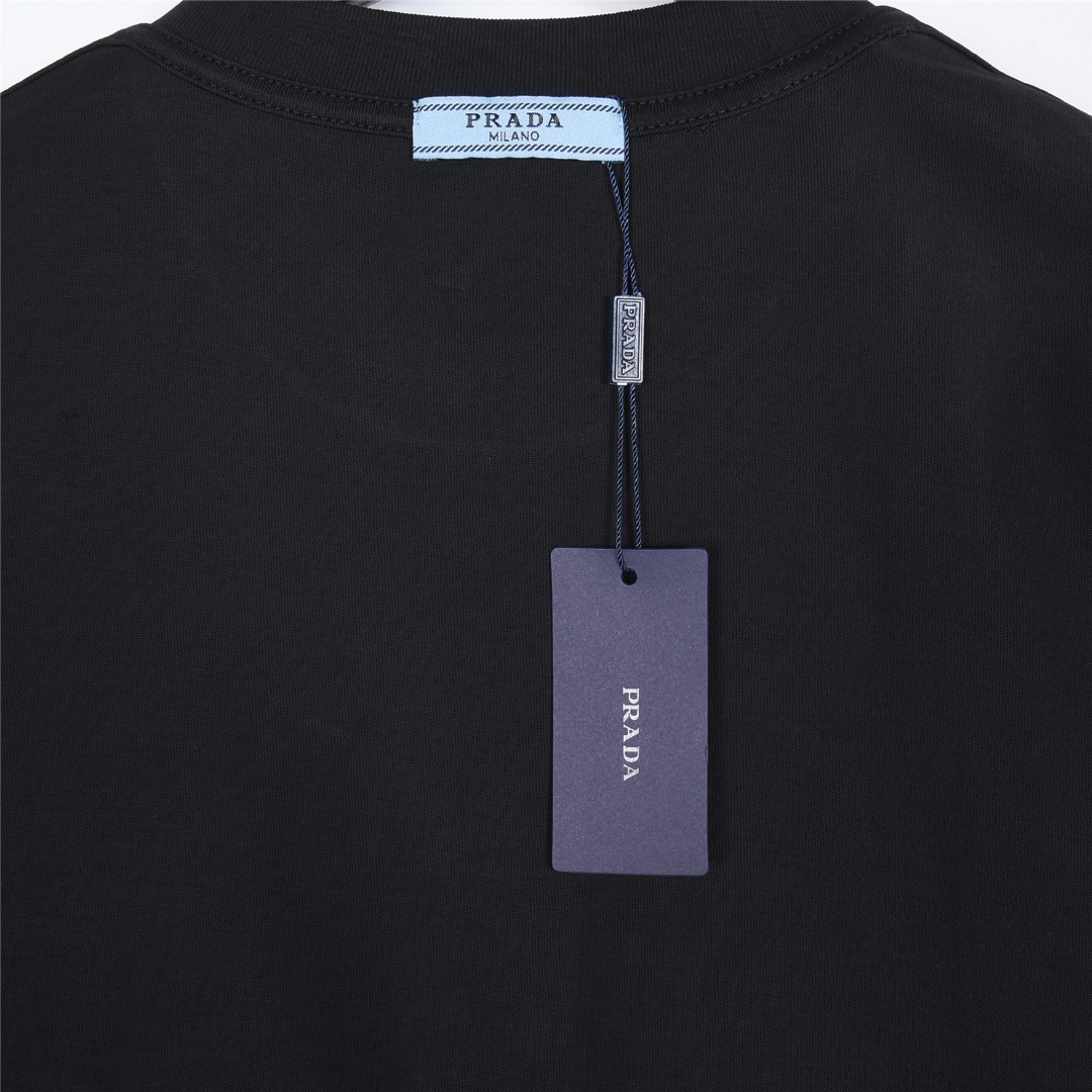 PRADA 普拉达极简三角标框架印花短袖-Chinese UA Cheap High Quatity Brand Clothes Bags handbags Sneakers wholesale wholesaler seller from China Factory suppliers Fashion Clothing Shoes best Quality Beautiful Price PRADA 普拉达极简三角标框架印花短袖