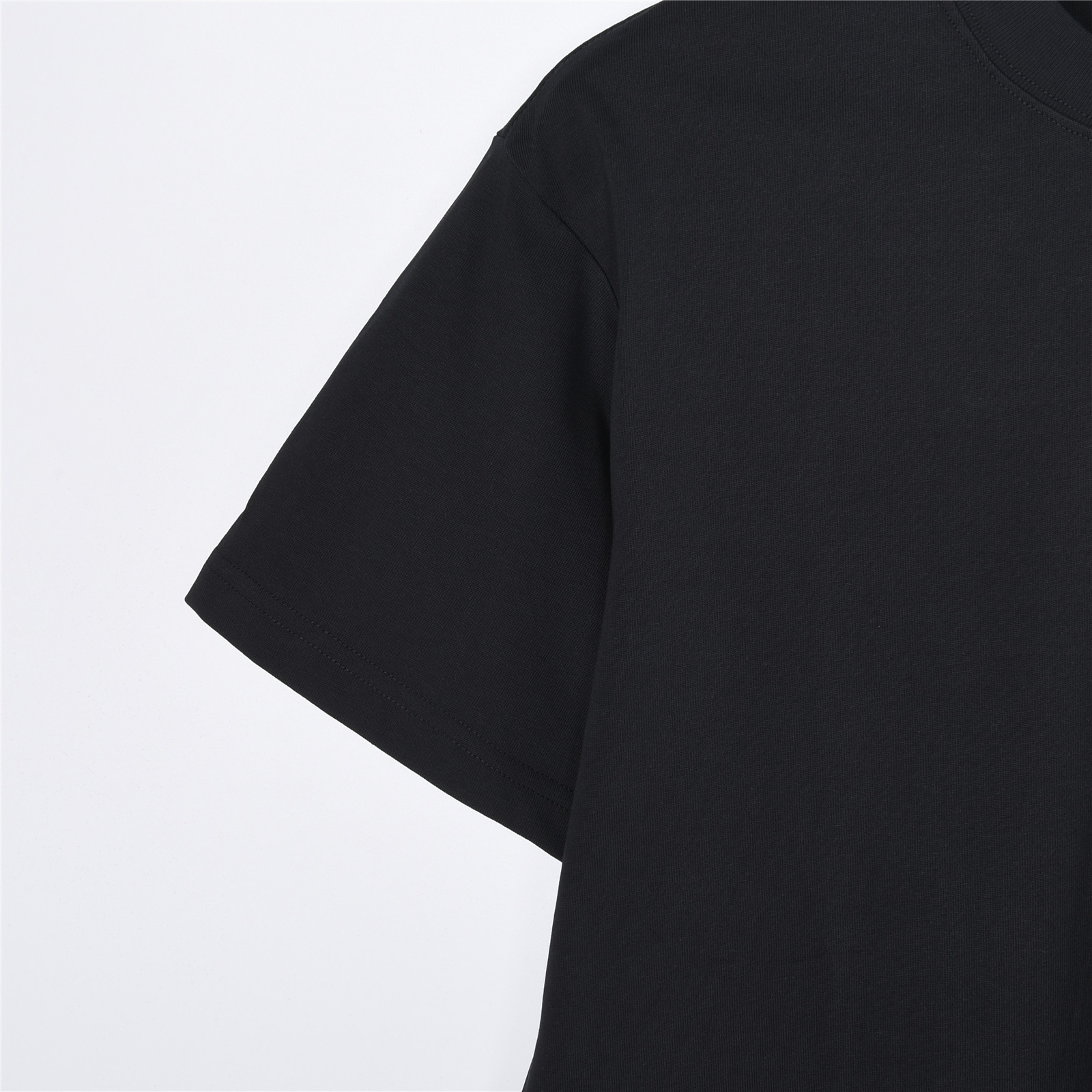 LOEWE 罗意威兔子刺绣圆领短袖T恤-Chinese wholesaler seller Clothes Bags handbags wholesale Shoes High Quatity wholesaler seller Cheap Sneakers from China Factory Chinese suppliers china wholesale clothing wholesaler seller LOEWE 罗意威兔子刺绣圆领短袖T恤