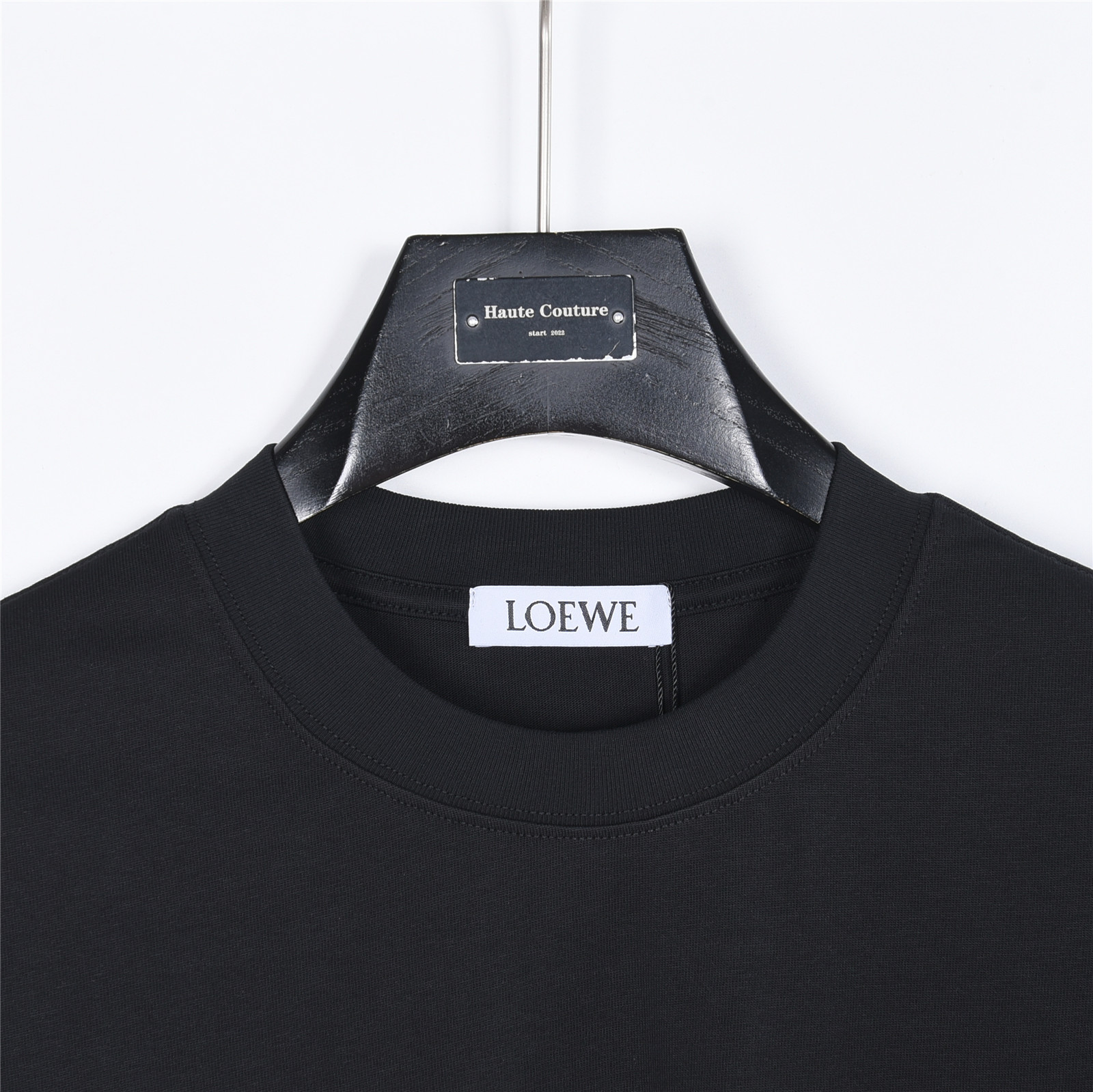 LOEWE 罗意威兔子刺绣圆领短袖T恤-Chinese wholesaler seller Clothes Bags handbags wholesale Shoes High Quatity wholesaler seller Cheap Sneakers from China Factory Chinese suppliers china wholesale clothing wholesaler seller LOEWE 罗意威兔子刺绣圆领短袖T恤