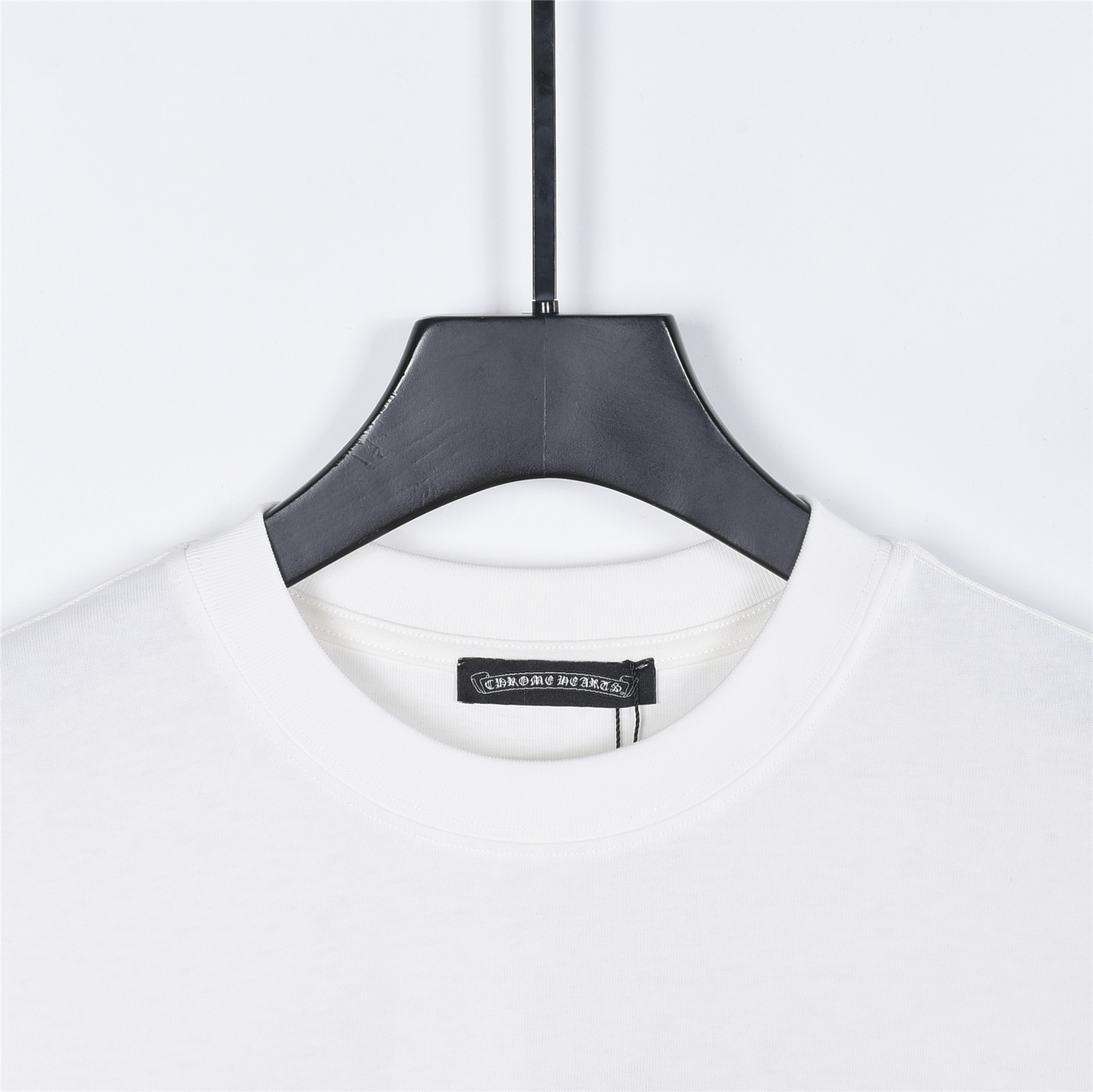 CHROMEHEARTS克罗心CH卷轴黑白十字架短袖T恤 黑色 白色-Top High Quatity Cheap Sneakers Fashion Clothing Clothes Bags handbags Shoes of all Brand wholesale With The best Quality And Beautiful Price from China Factory Chinese suppliers wholesaler seller CHROMEHEARTS克罗心CH卷轴黑白十字架短袖T恤 黑色 白色