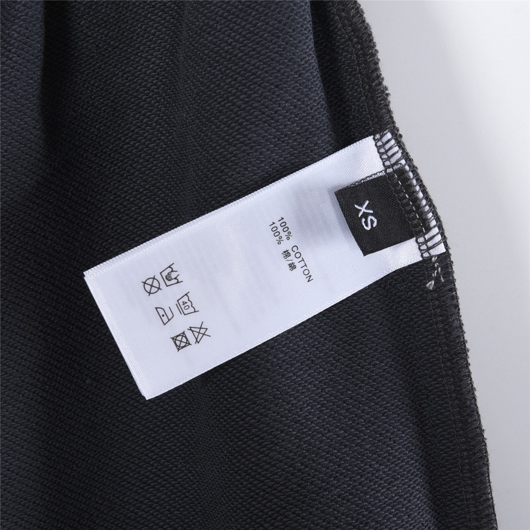 OFFWHITEOW圆形OFF字母印花短裤 灰色-莆田鞋,莆田鞋货源,高仿鞋,高仿鞋货源,安福档口,莆田高仿鞋,莆田鞋批发,高仿鞋批发,莆田高仿运动鞋,高仿运动鞋,莆田运动鞋 OFFWHITEOW圆形OFF字母印花短裤 灰色
