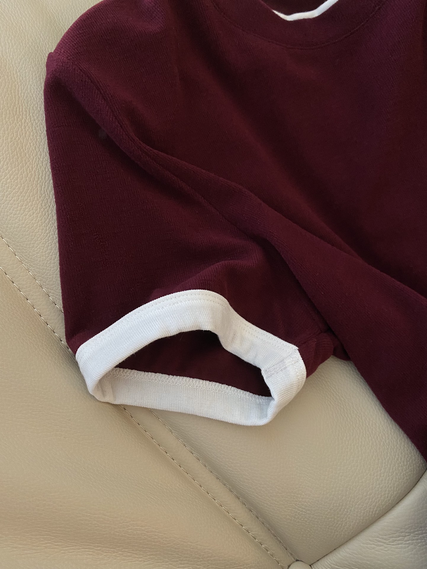 Dove dovrei acquistare per ricevere Abbigliamento T-Shirt Collezione Autunno/Inverno Casual 6 i1732788435 3620 3