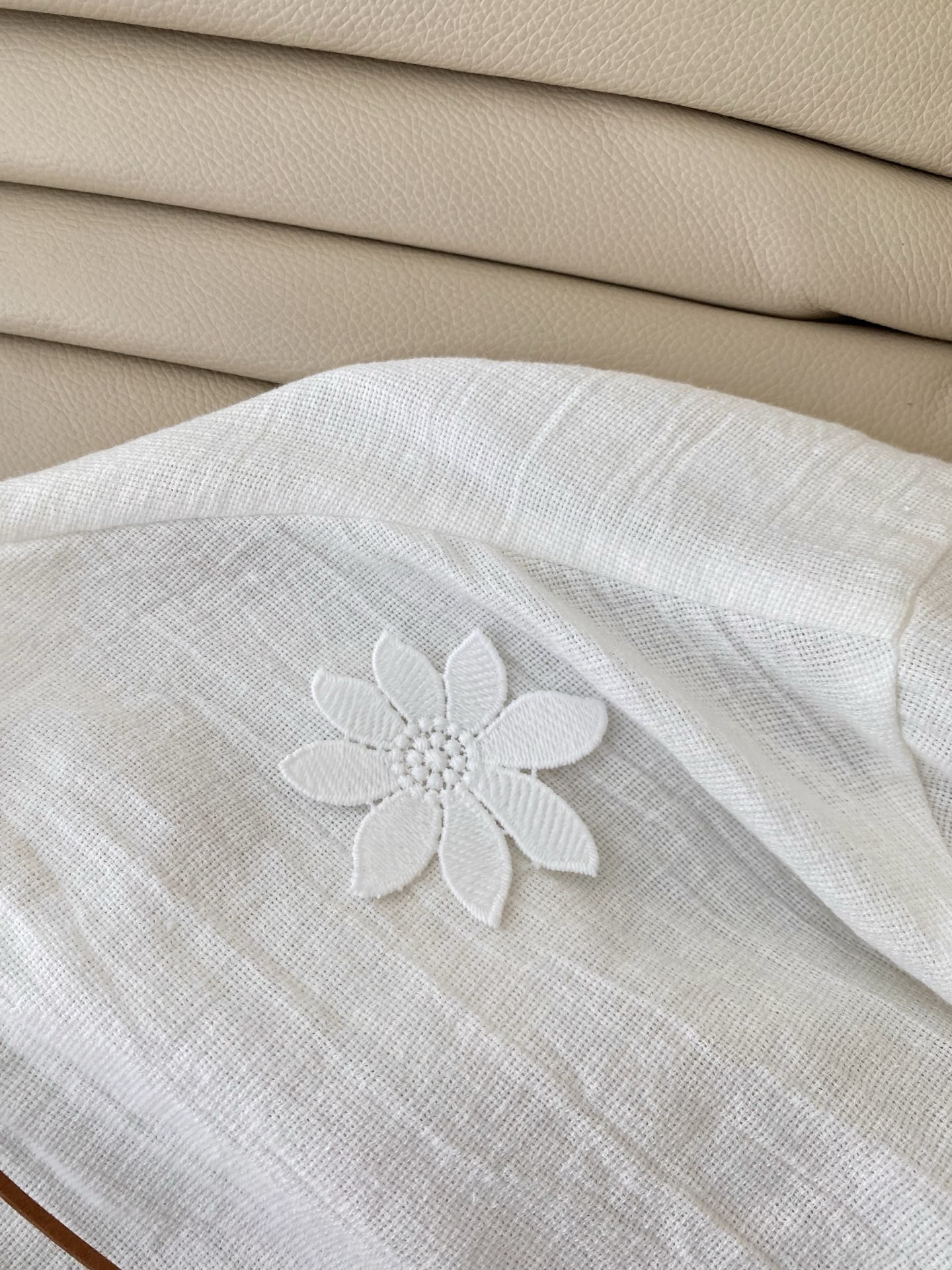 Floral Applique Linen Blend Cardigan - Elegant & Comfortable Summer Knitwear 4 i1746525284746 1196 0 2