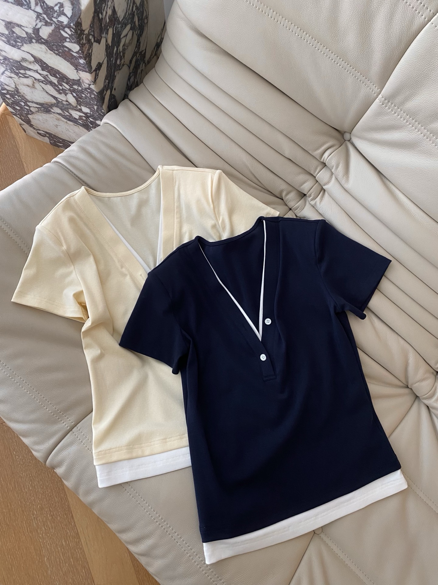 Two-Tone V-Neck Cotton Tee with Button Detail - Effortless Style 2 i1747384641063 8765 0 0