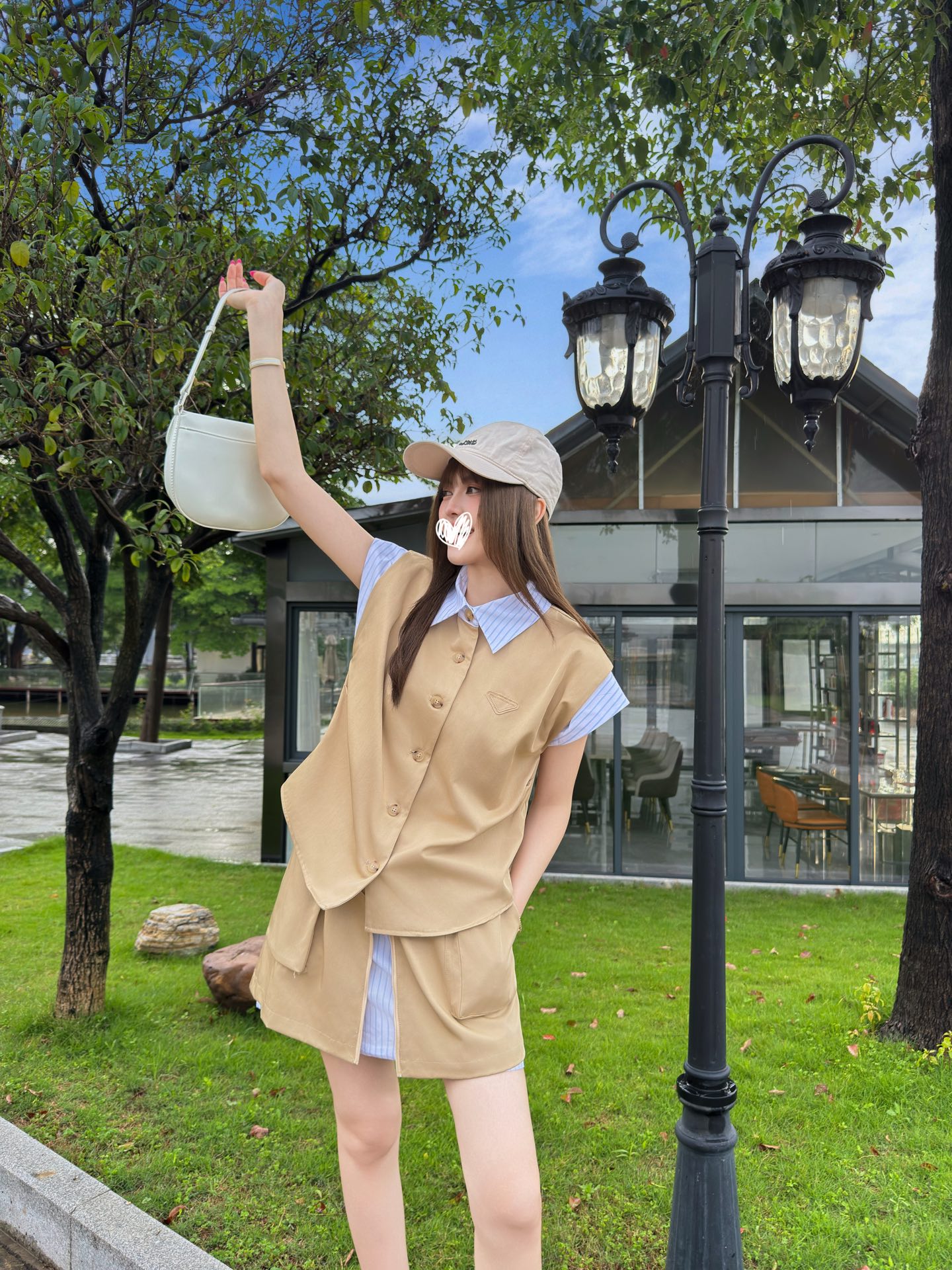 A stylish, stylish, stylish, stylish-symmetrical-stylish work suit - 图片 9