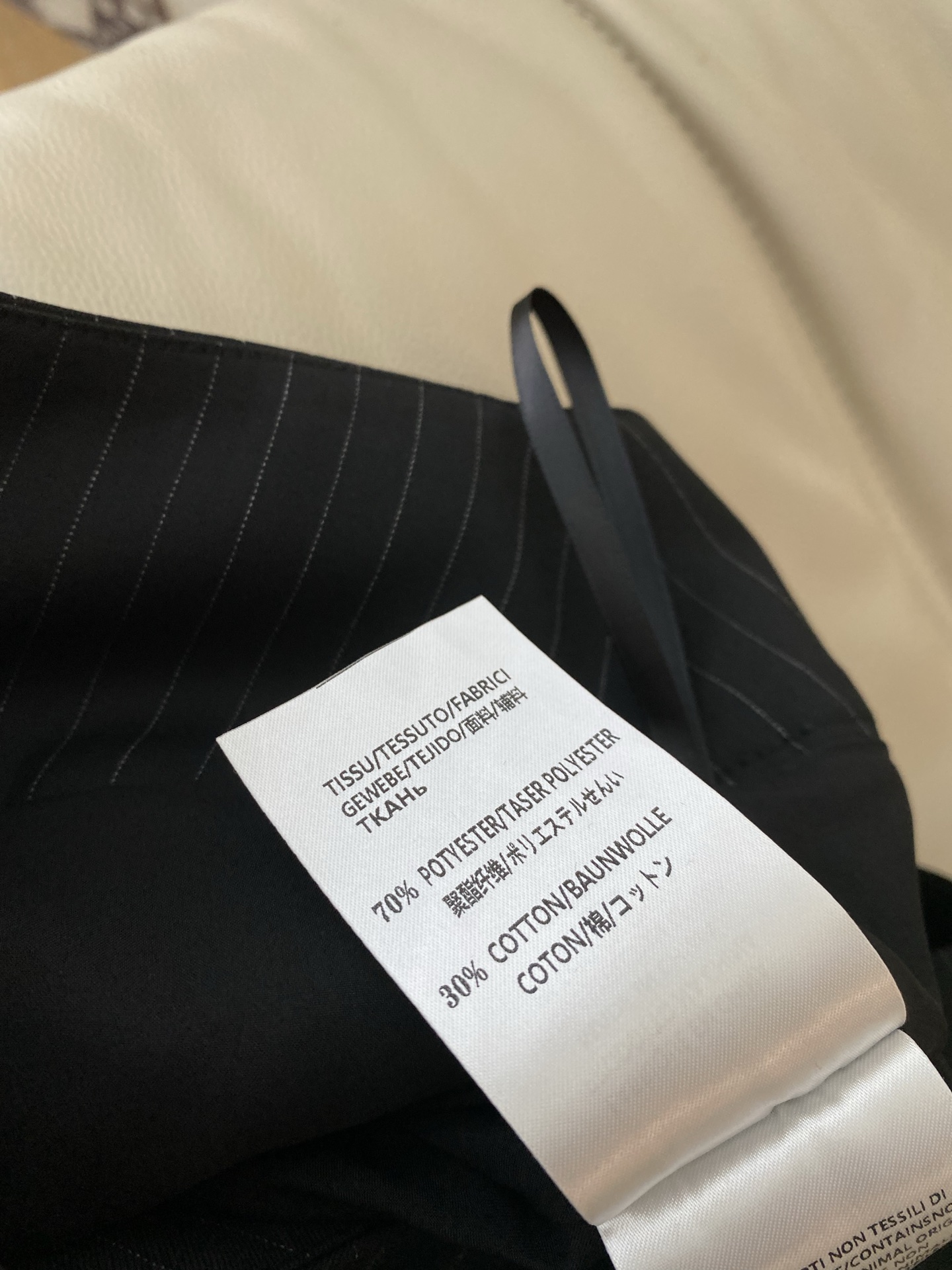 25Ss春夏 五角星高腰百褶短裙 俏皮P字百褶裙型 拿捏时髦女团风的精髓版型从上倒下展开的P字 后幅五角