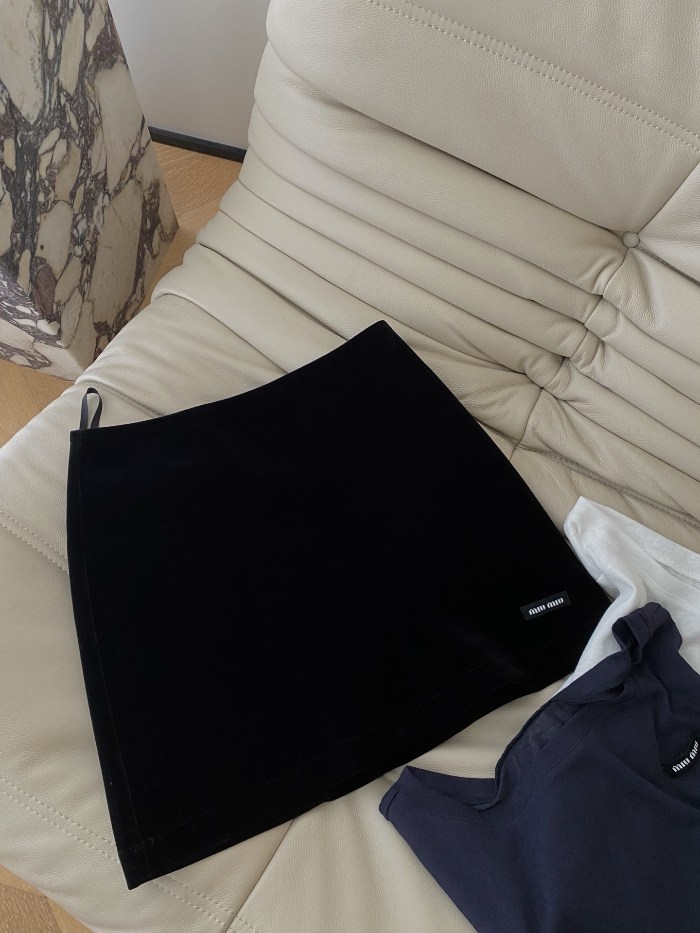 Miu Miu Black Velvet Mini Skirt with Logo Appliqué - Chic & Comfortable 6 i1756032018829 5780 0 4