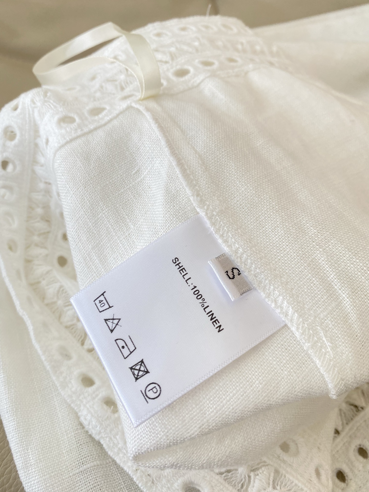 25。F秋冬 镂空蕾丝腰头阔腿亚麻裤 亚麻清透的质感蕾丝组合设计 氛围感十足慵懒松弛感也很够味儿～特别适