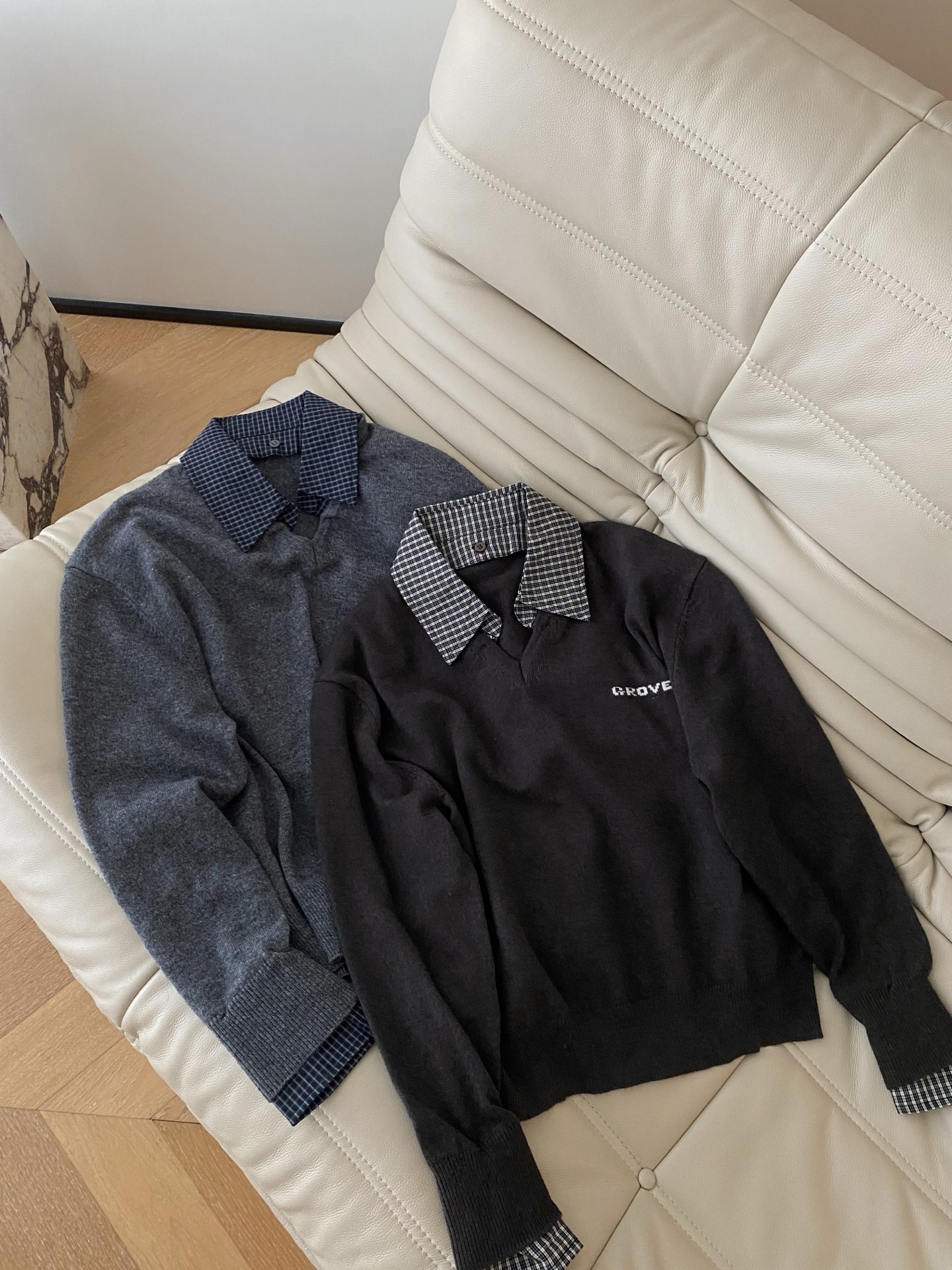 25。F秋冬 衬衣式假两件毛衣 格纹衬衣拼接假两件设计 很有叠穿感 假两件设计自带层次呈现不费力 采用羊