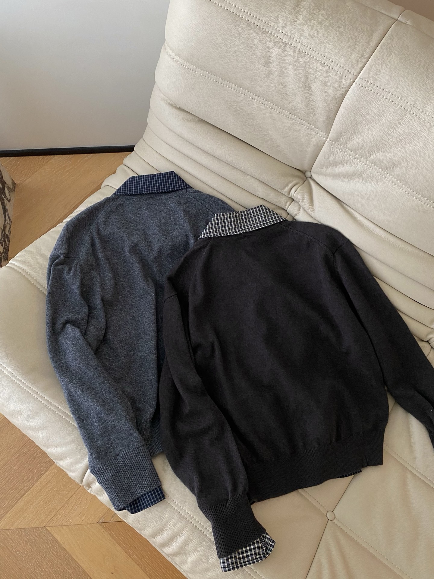 25。F秋冬 衬衣式假两件毛衣 格纹衬衣拼接假两件设计 很有叠穿感 假两件设计自带层次呈现不费力 采用羊