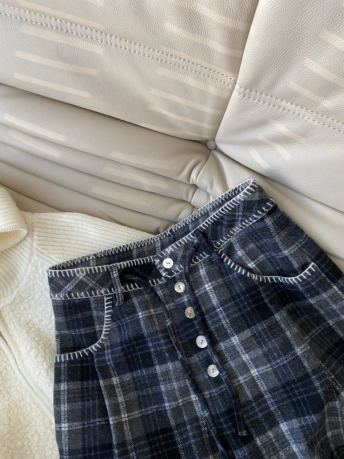 Vintage Plaid Wide Leg Pants - High-Waisted, Loose Fit, Black and Grey 3 i1760433534048 1676 0 1