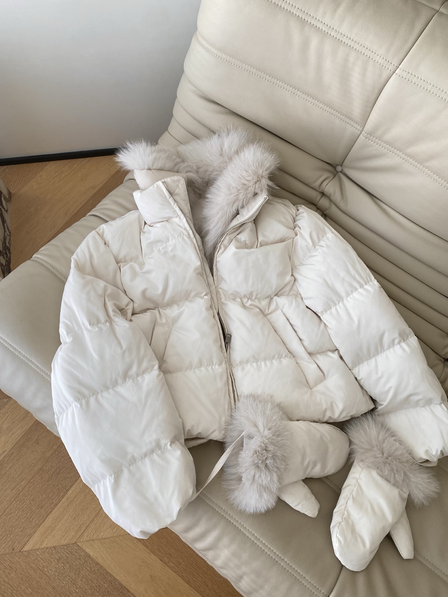 Women's Padded Puffer Jacket with Fur Collar - Warm, Stylish, and Windproof 3 i1762340865354 9505 0 1