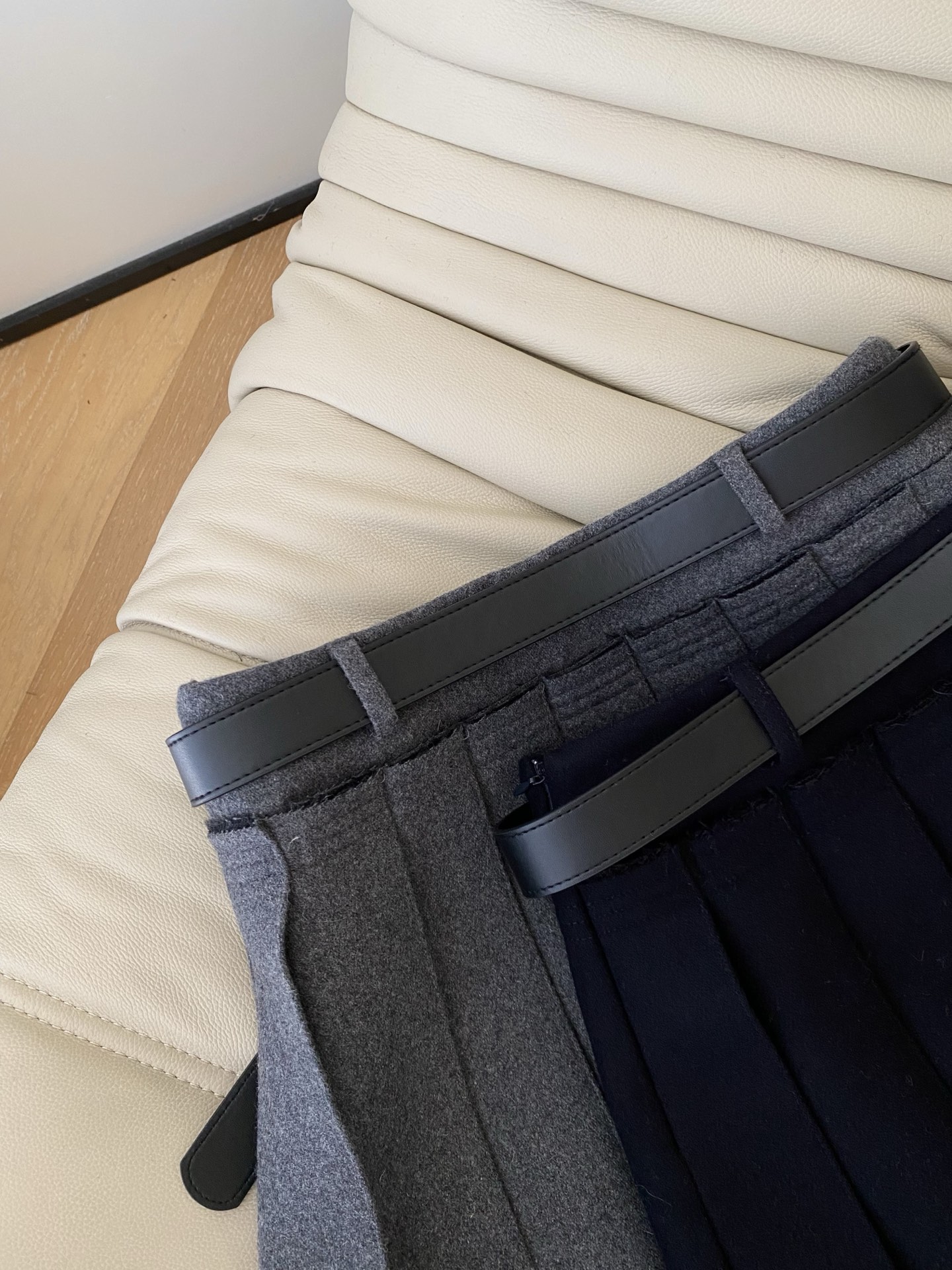 Miu Miu High-Waisted Pleated Mini Skirt with Metal Belt - Fall/Winter Collection 8 i1762343463961 7477 0 6