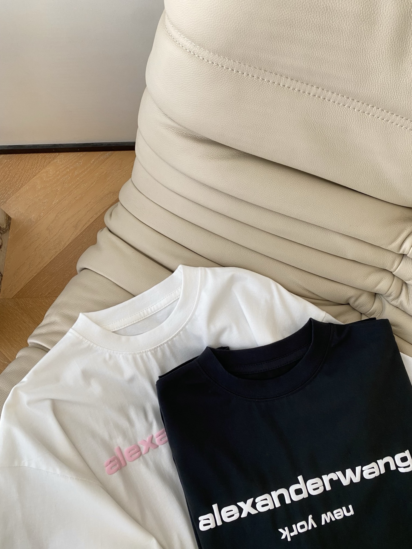 26SS 早春新款大王宽松oversize T恤 小圆领设计 舒适度很高 字母印花兼具设计感与实穿性的百