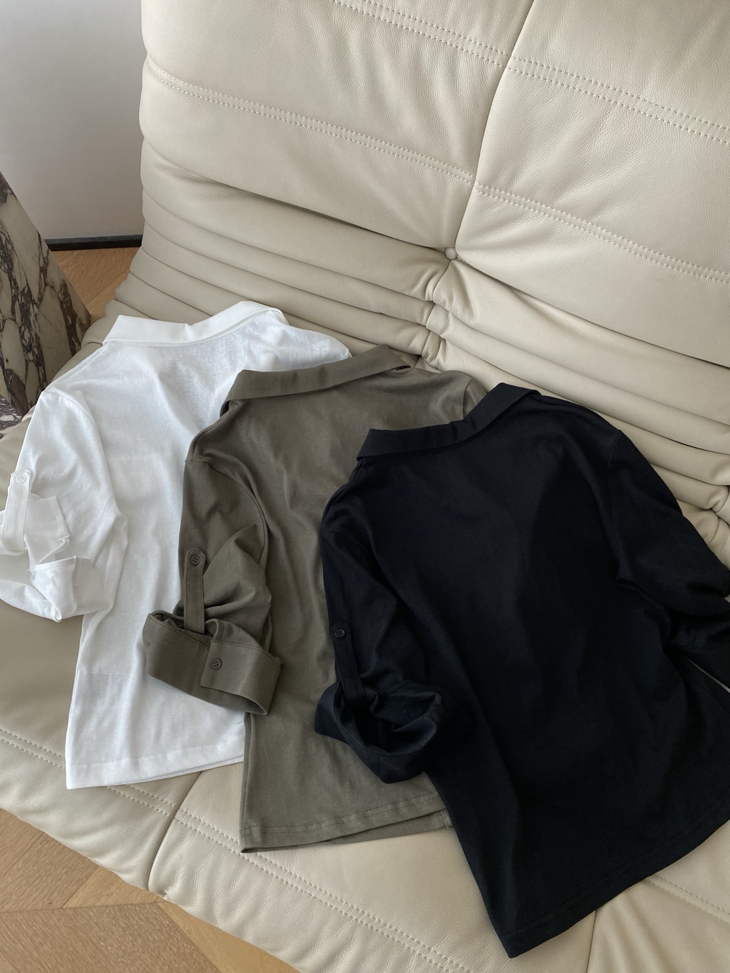 26SS 春夏新款｜翻领工装可调节袖衬衫，甄选软糯透气针织棉面料打造收腰显瘦修身版型，自带简约休闲韩系氛