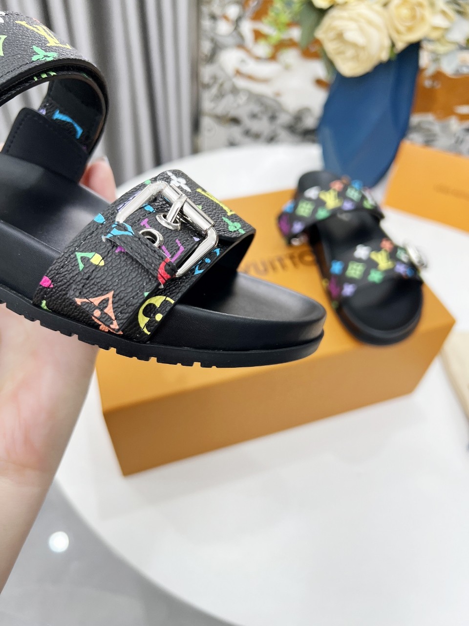 Louis Vuitton 专柜款高奢皮带 4
