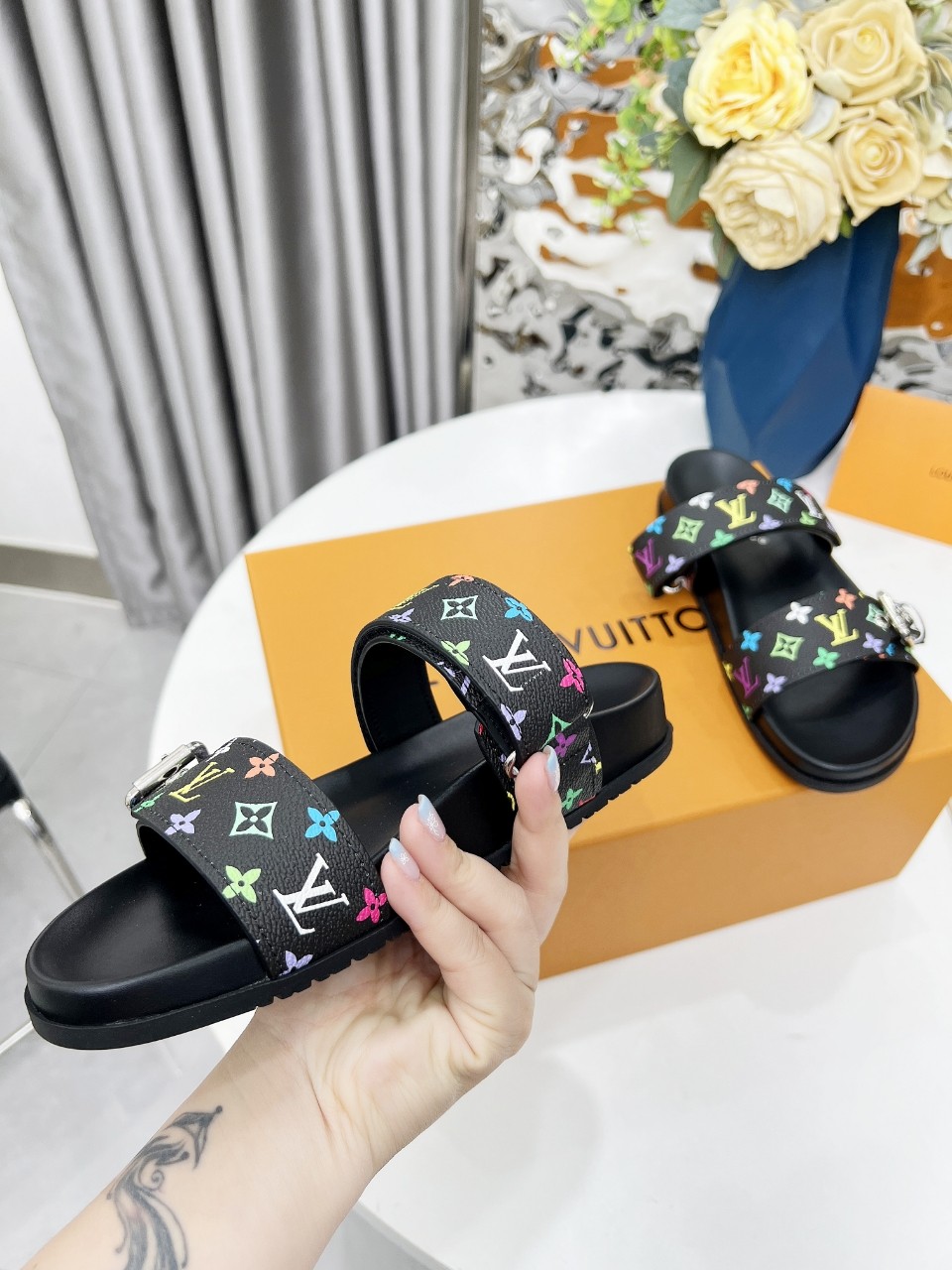 Louis Vuitton 专柜款高奢皮带 6