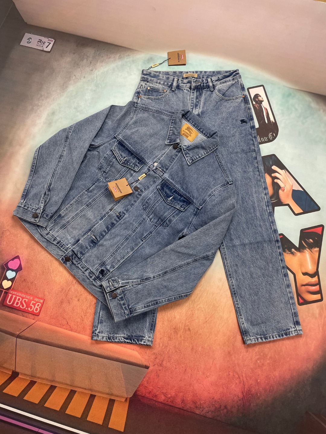 🔘 Número de modelo: ZM312 🔘𝐁𝐮𝐫𝐛𝐞𝐫𝐫𝐲✖️ 𝐒𝐮𝐩𝐫𝐞𝐦𝐞 🔘Chaqueta vaquera lavada retro con bordado de caballo d…