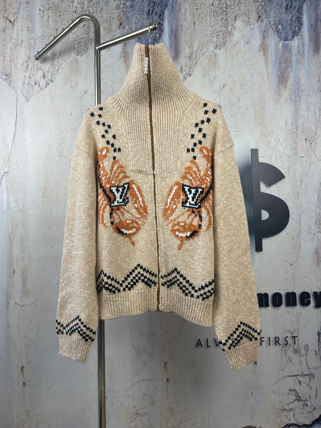 P390 🔘Louis Vuitton𝐋𝐨𝐮𝐢𝐬 𝐕𝐮𝐢𝐭𝐭𝐨𝐧 25FW Nigo chaqueta tipo cárdigan de lana con flor de cerezo y langosta de…