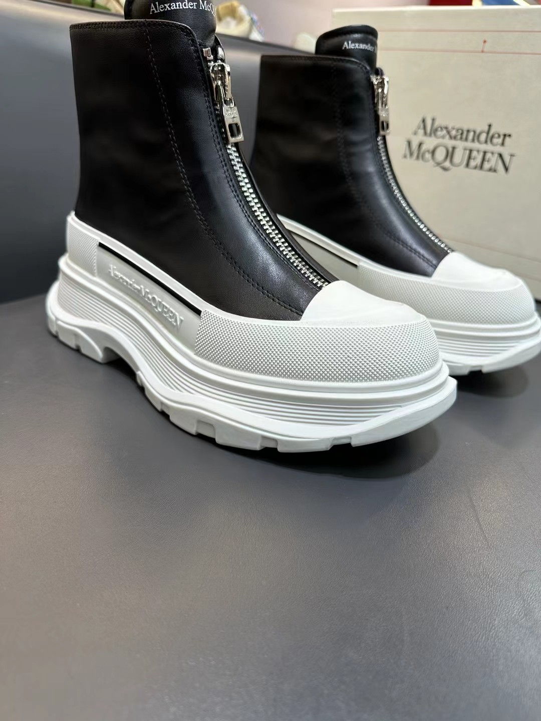 Real 🆕🆕🆕 Estilo unisex McQueen
