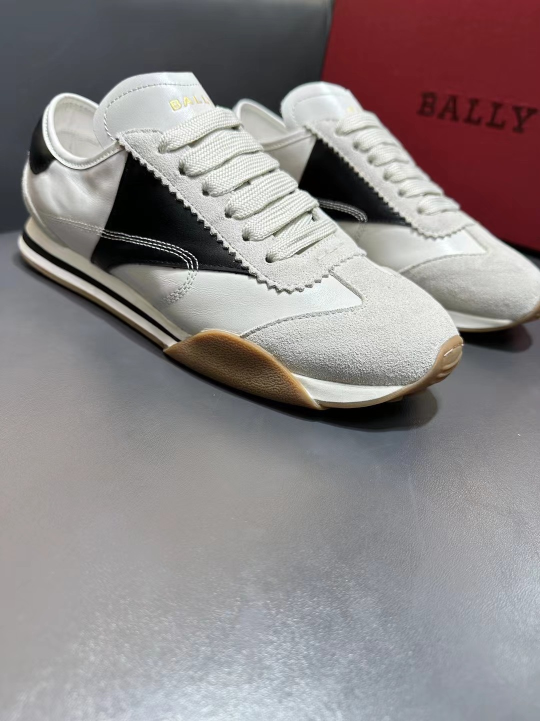 Real [BALLY] Bally - Pedido original de alta calidad - Parte superior: 🔝 Piel de becerro Napa, cuero de vaca…