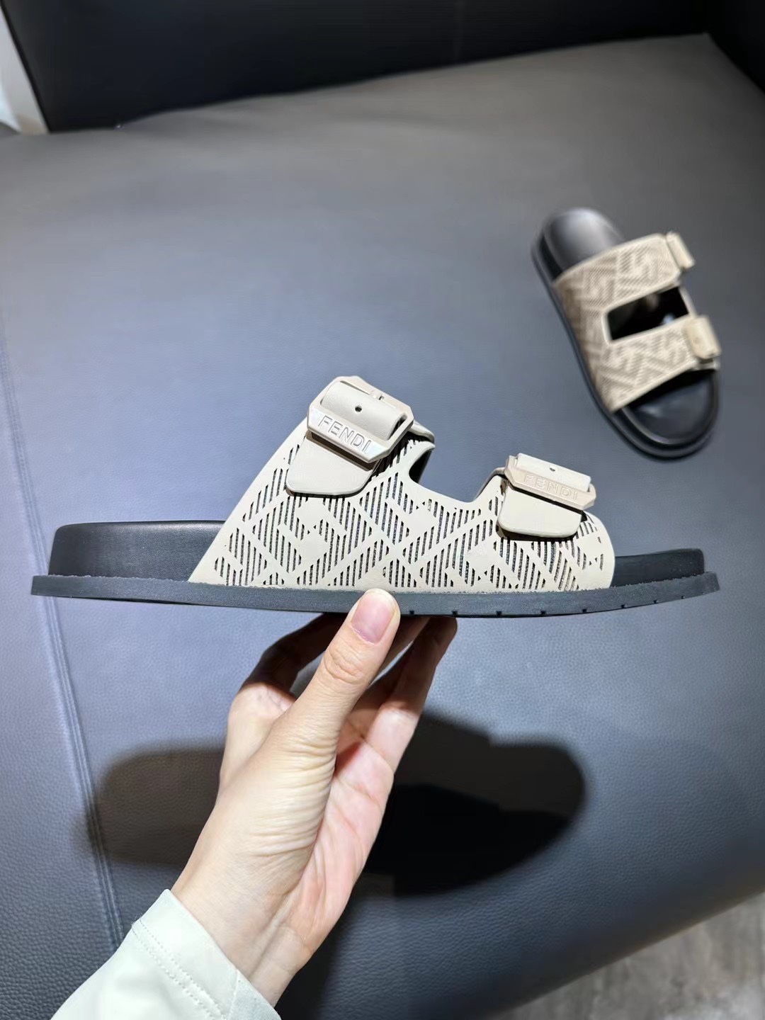 Fendi Style Brown Leather Men's Shoes Men's Shoes Men's Shoes detail image 3 from source 781851