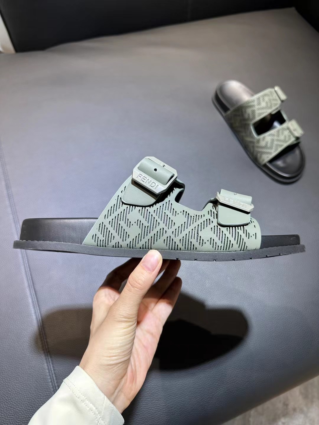 Fendi Style Brown Leather Men's Shoes Men's Shoes Men's Shoes detail image 3 from source 781848
