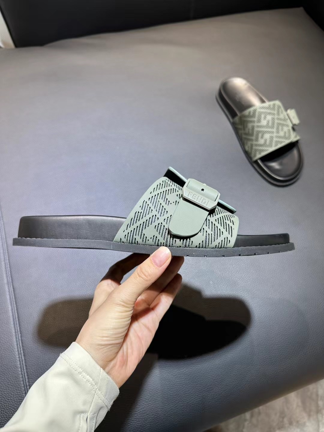 Fendi Style Brown Leather Men's Shoes Men's Shoes Men's Shoes detail image 3 from source 781850