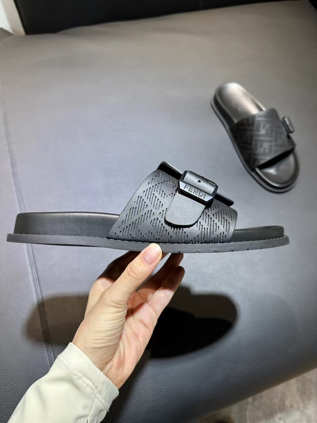 Fendi Style Brown Leather Men's Shoes Men's Shoes Men's Shoes detail image 3 from source 781852