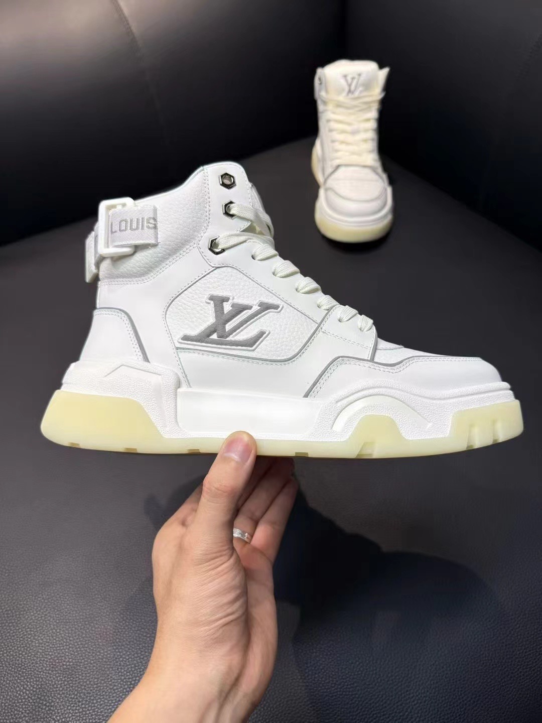 NO:588243,New size 38-44 (45 customized) 7F1956011004300LV,,,louis vuitton19860909新款38-44码（45定做） 7F1956011004300LV,,,louis vuitton,Men's shoes