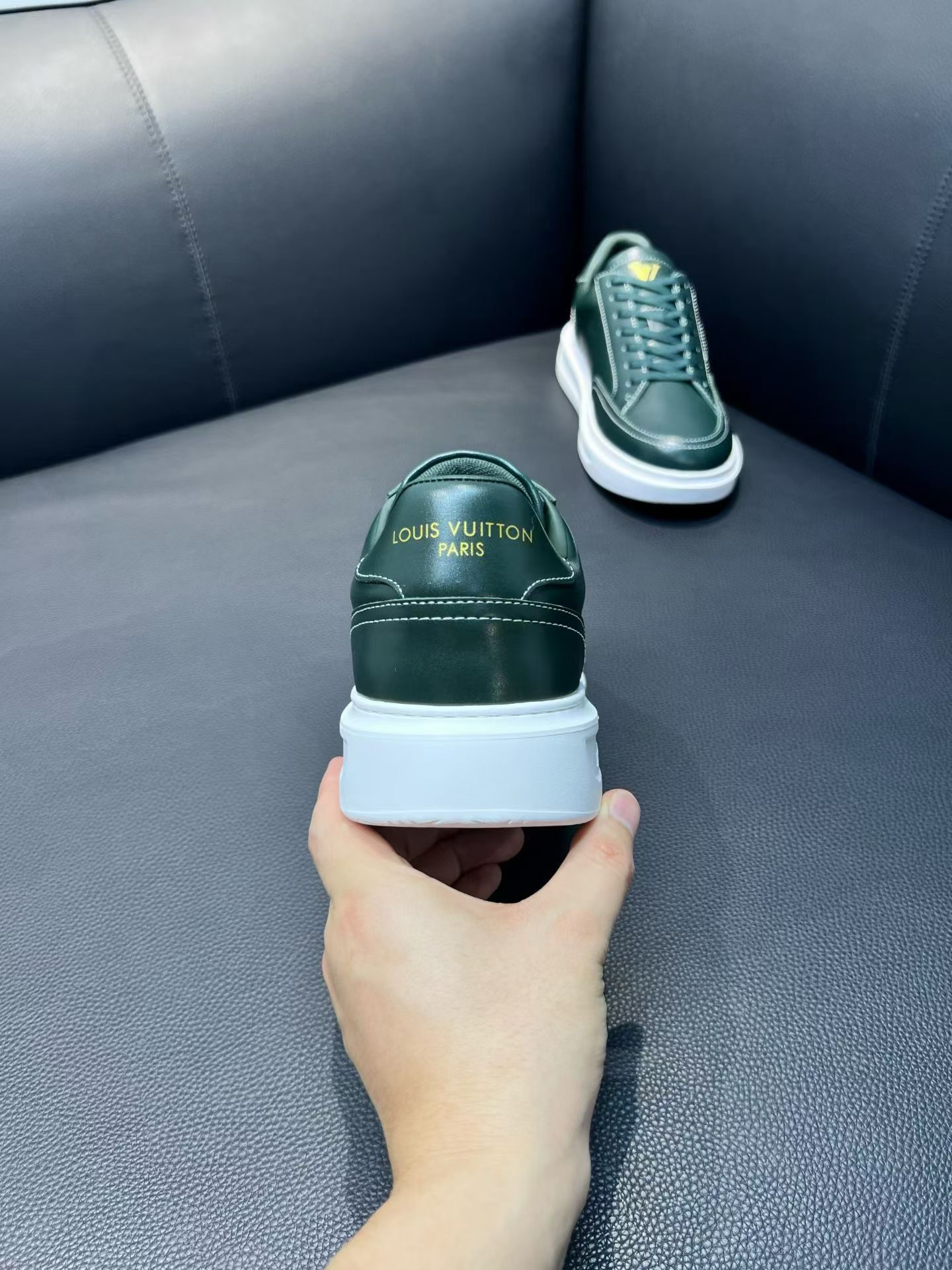 루이비통 신발 129492 Louis Vuitton Shoes 썸네일 이미지